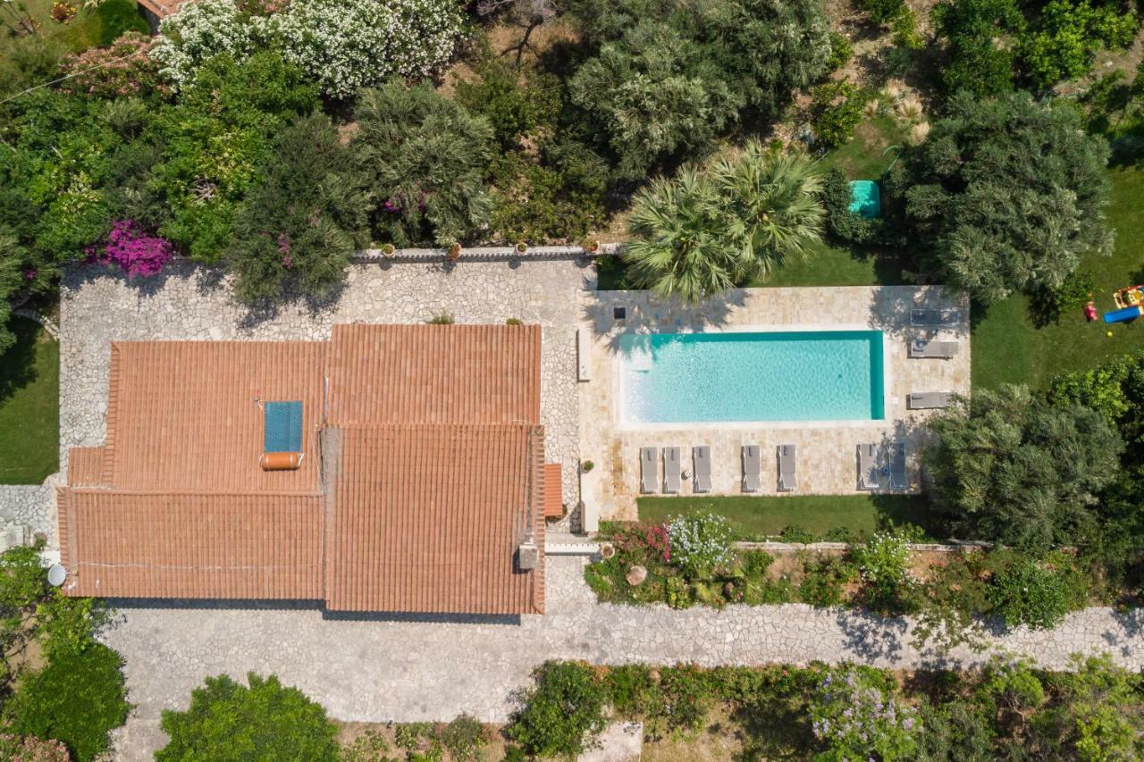 Ionian Garden Villas - Villa Pietra بينيتسيس المظهر الخارجي الصورة